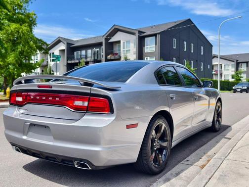 2013 Dodge Charger SXT