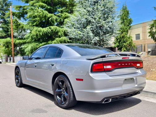 2013 Dodge Charger SXT