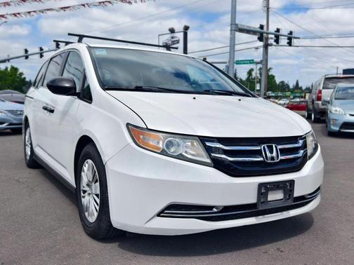 White Diamond Pearl 2014 Honda Odyssey LX