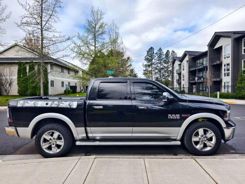 2015 RAM 1500 Laramie