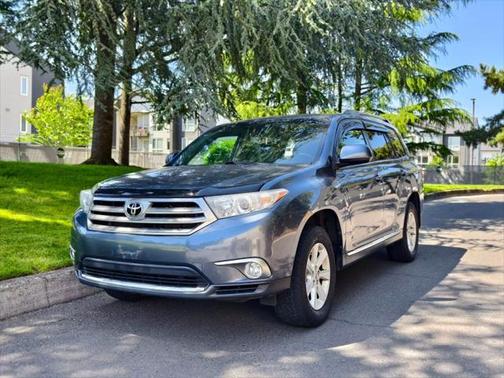 2012 Toyota Highlander SE