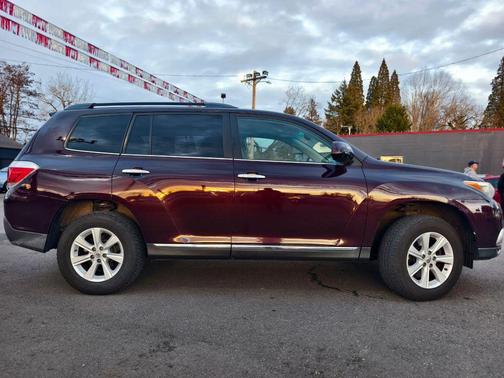 2012 Toyota Highlander SE