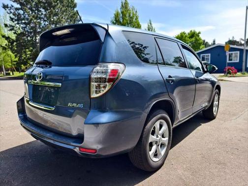 2014 Toyota RAV4 EV EV Sport Utility 4D
