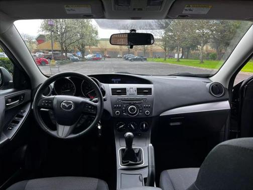 2012 Mazda Mazda3 i Touring