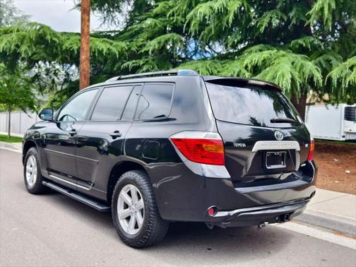 2008 Toyota Highlander Sport