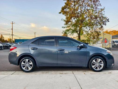 2014 Toyota Corolla LE Plus