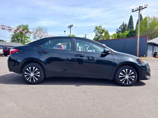 Black Sand Pearl 2018 Toyota Corolla LE