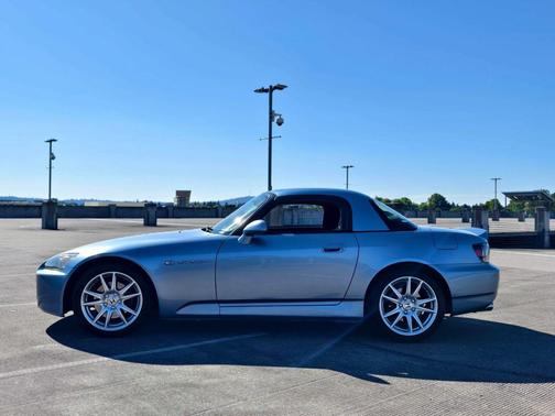 2004 Honda S2000 Base