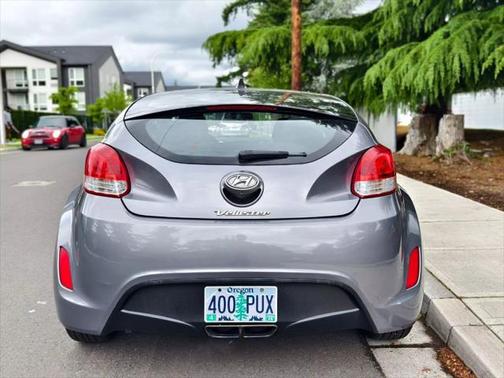 2016 Hyundai Veloster Base