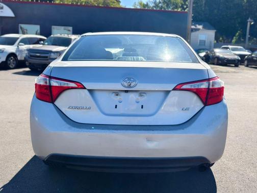 Classic Silver Metallic 2016 Toyota Corolla LE Plus