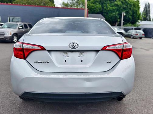 Classic Silver Metallic 2016 Toyota Corolla LE Plus