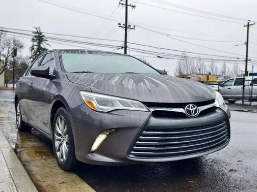 2017 Toyota Camry XLE