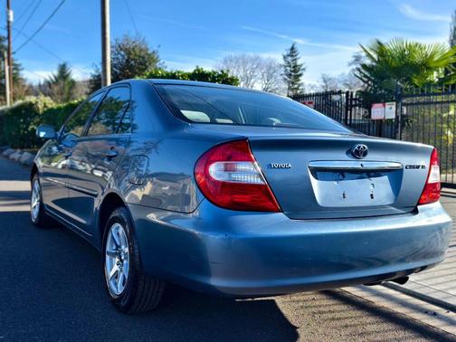 2002 Toyota Camry LE