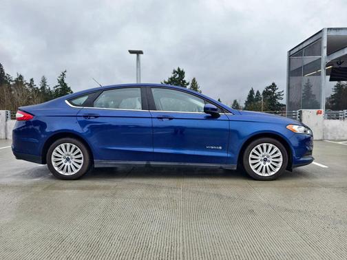 2014 Ford Fusion Hybrid S