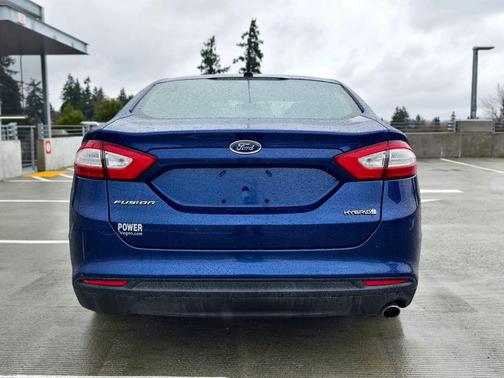 2014 Ford Fusion Hybrid S