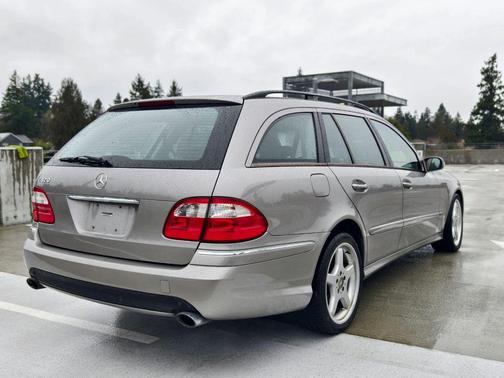 2005 Mercedes-Benz E-Class E 320 Wagon 4D