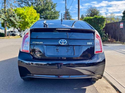 2014 Toyota Prius One
