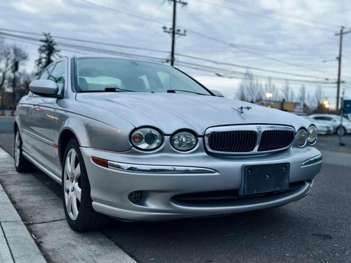 2005 Jaguar X-Type 3.0L Sedan 4D
