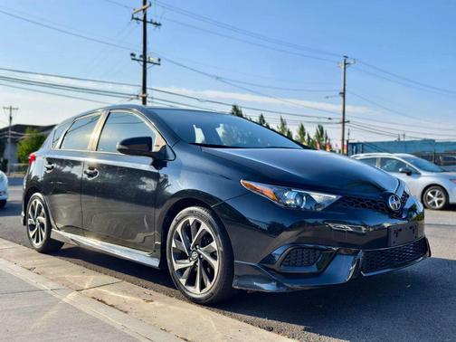 2016 Scion iM Hatchback 4D