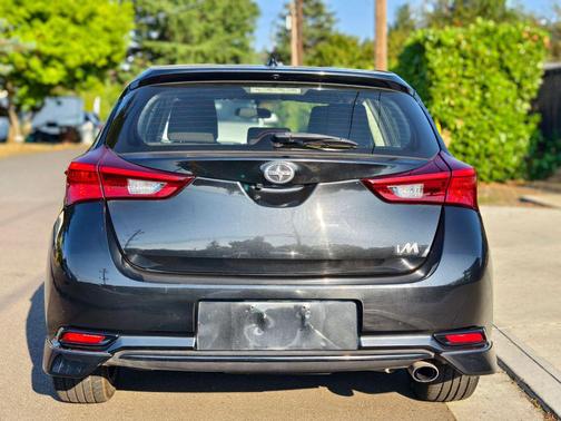 2016 Scion iM Hatchback 4D