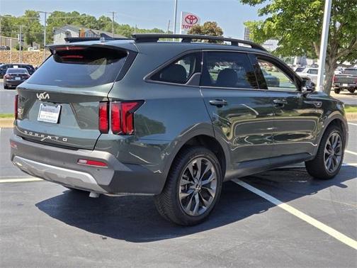 2022 Kia Sorento X-Line EX