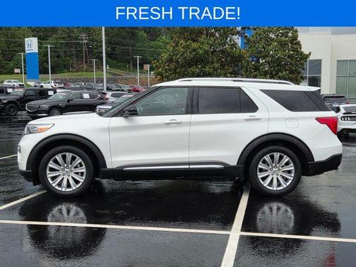 White Metallic 2021 Ford Explorer Limited
