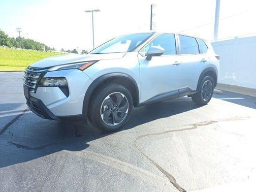 Brilliant Silver Metallic 2025 Nissan Rogue SV