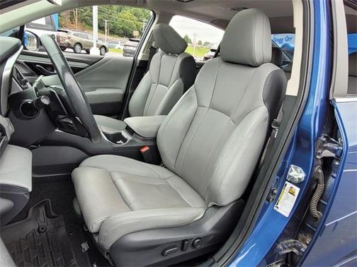 2022 Subaru Legacy 