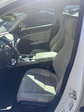 2019 Honda Accord Touring 2.0T