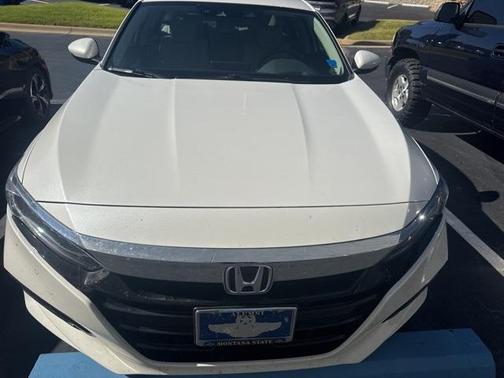 2019 Honda Accord Touring 2.0T