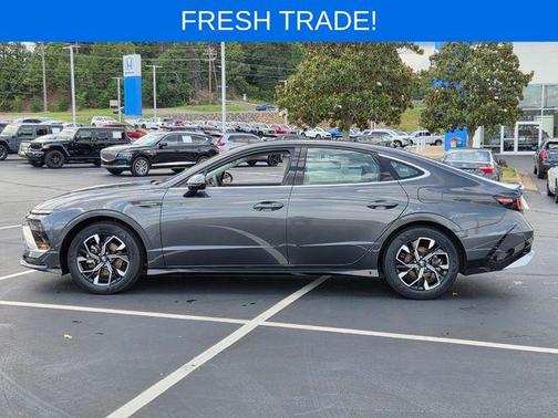 Gray 2025 Hyundai SONATA SEL