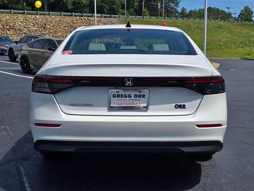 Platinum White 2026 Honda Accord SE