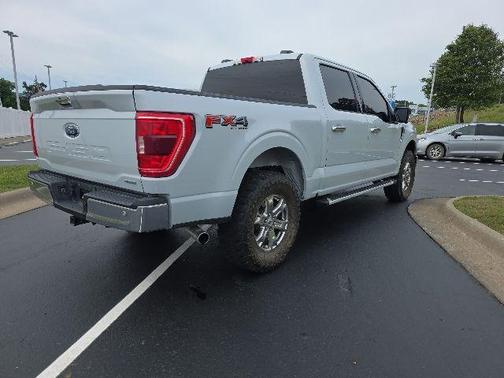 White Metallic 2022 Ford F-150 XLT