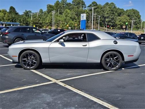 2023 Dodge Challenger SXT