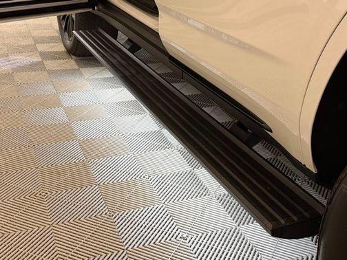 Crystal White 2024 Cadillac Escalade Sport