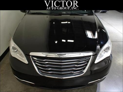 2013 Chrysler 200 Touring