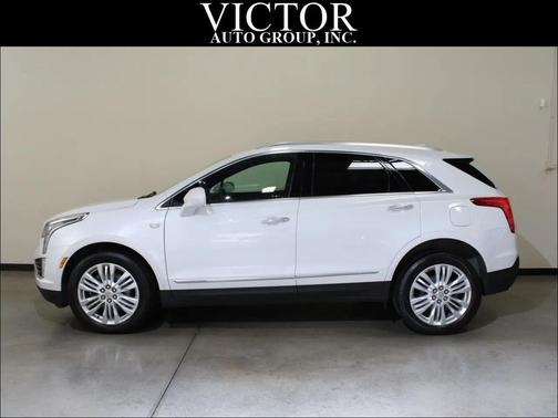 White 2017 Cadillac XT5 Premium Luxury