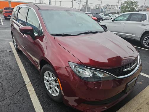 2017 Chrysler Pacifica Touring