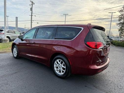 2017 Chrysler Pacifica Touring