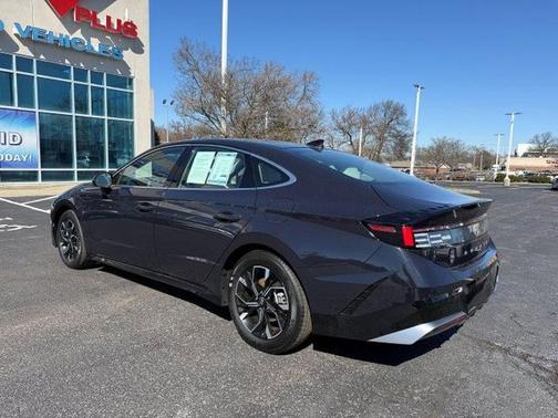 2025 Hyundai SONATA SEL