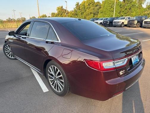2017 Lincoln Continental Select