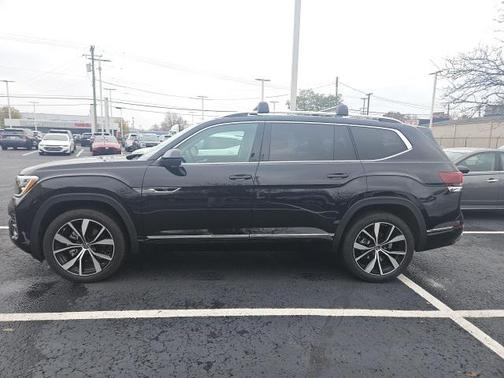 2025 Volkswagen Atlas 2.0T SEL Premium R-Line 4MOTION