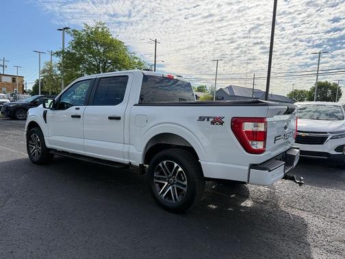 OXFORD WHITE 2023 Ford F-150 XL