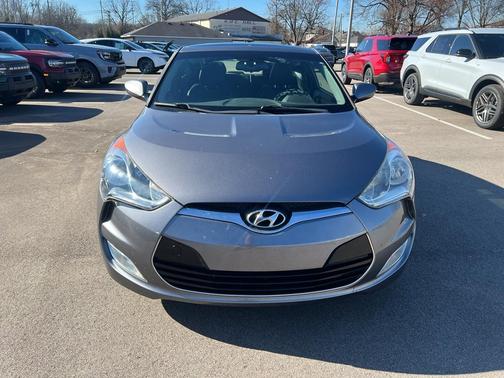 2013 Hyundai Veloster Base