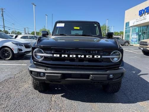 SHADOW BLACK 2024 Ford Bronco OUTER BANKS