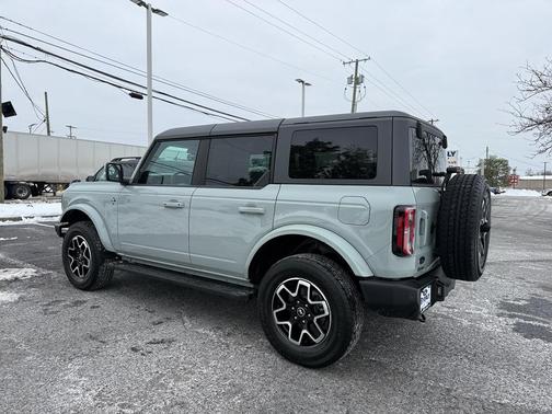 2022 Ford Bronco Outer Banks