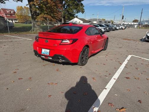 2024 Toyota GR86 Premium