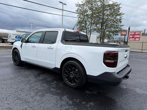 OXFORD WHITE 2023 Ford Maverick