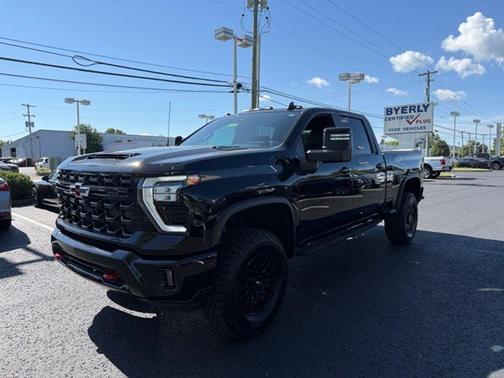 2024 Chevrolet Silverado 2500 4WD Crew Cab Standard Bed ZR2