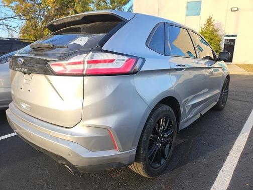 2021 Ford Edge ST Line